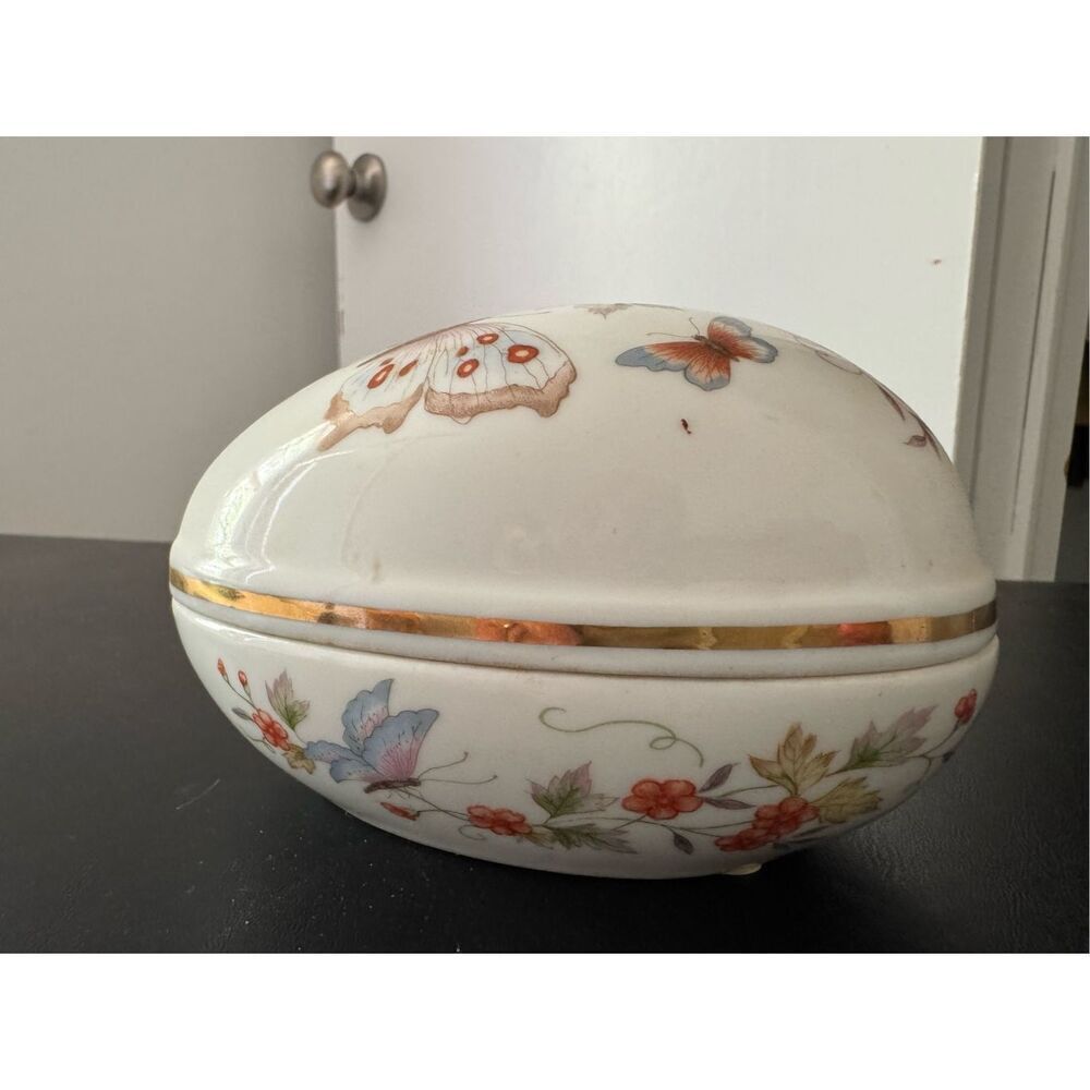 Vintage 70’s 22k Gold Avon Butterfly Floral Egg Shaped Trinket Jewelry Box Boho - Picture 9 of 11